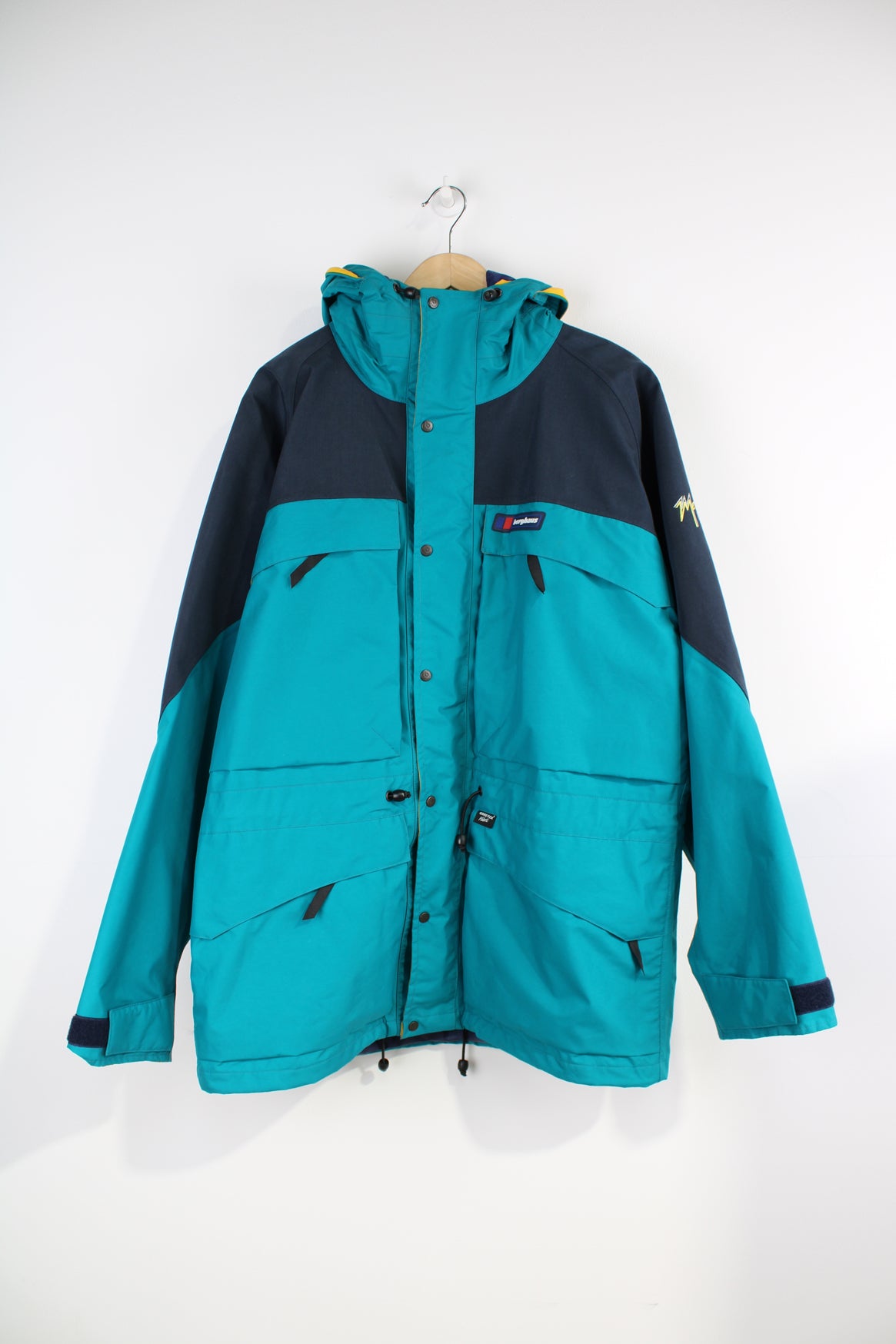 Berghaus mera best sale peak 6