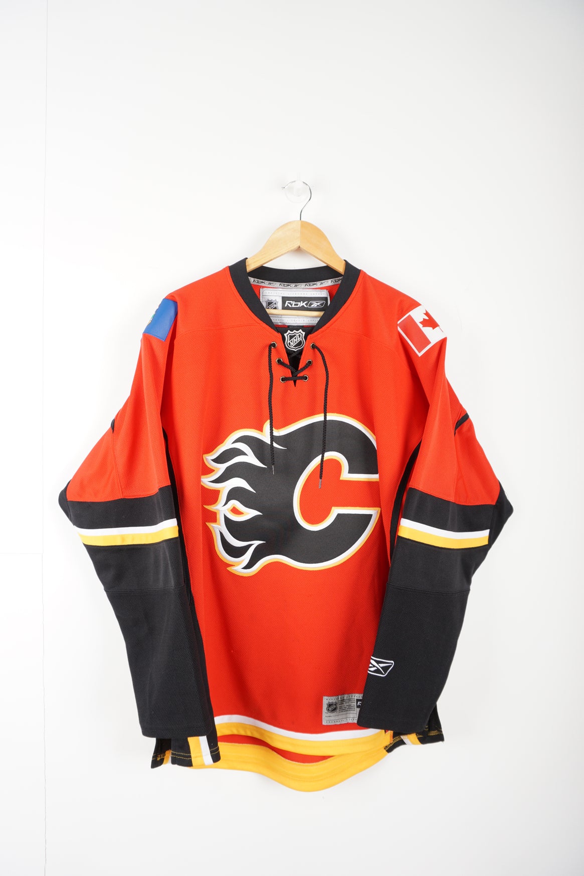 Vintage 1990s Calgary Flames NHL CCM Center Ice Hockey Jersey
