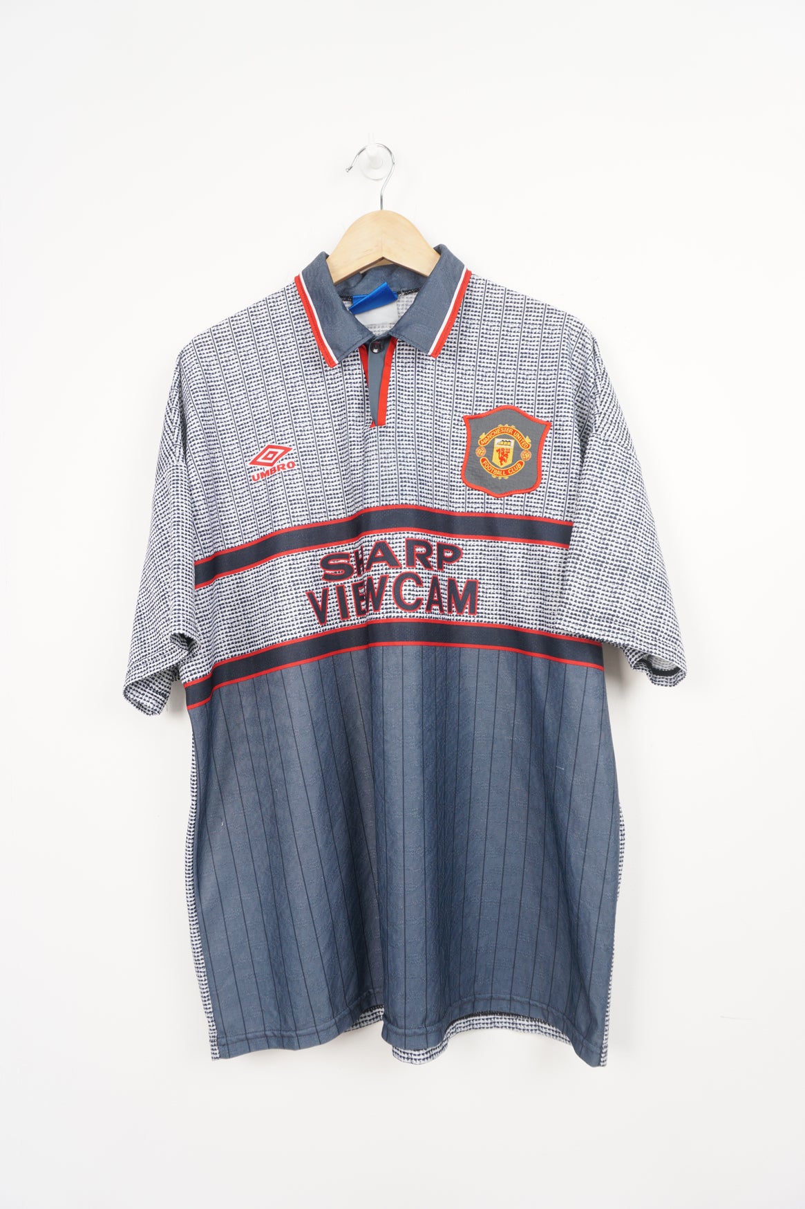 Manchester united 1995 away sales shirt