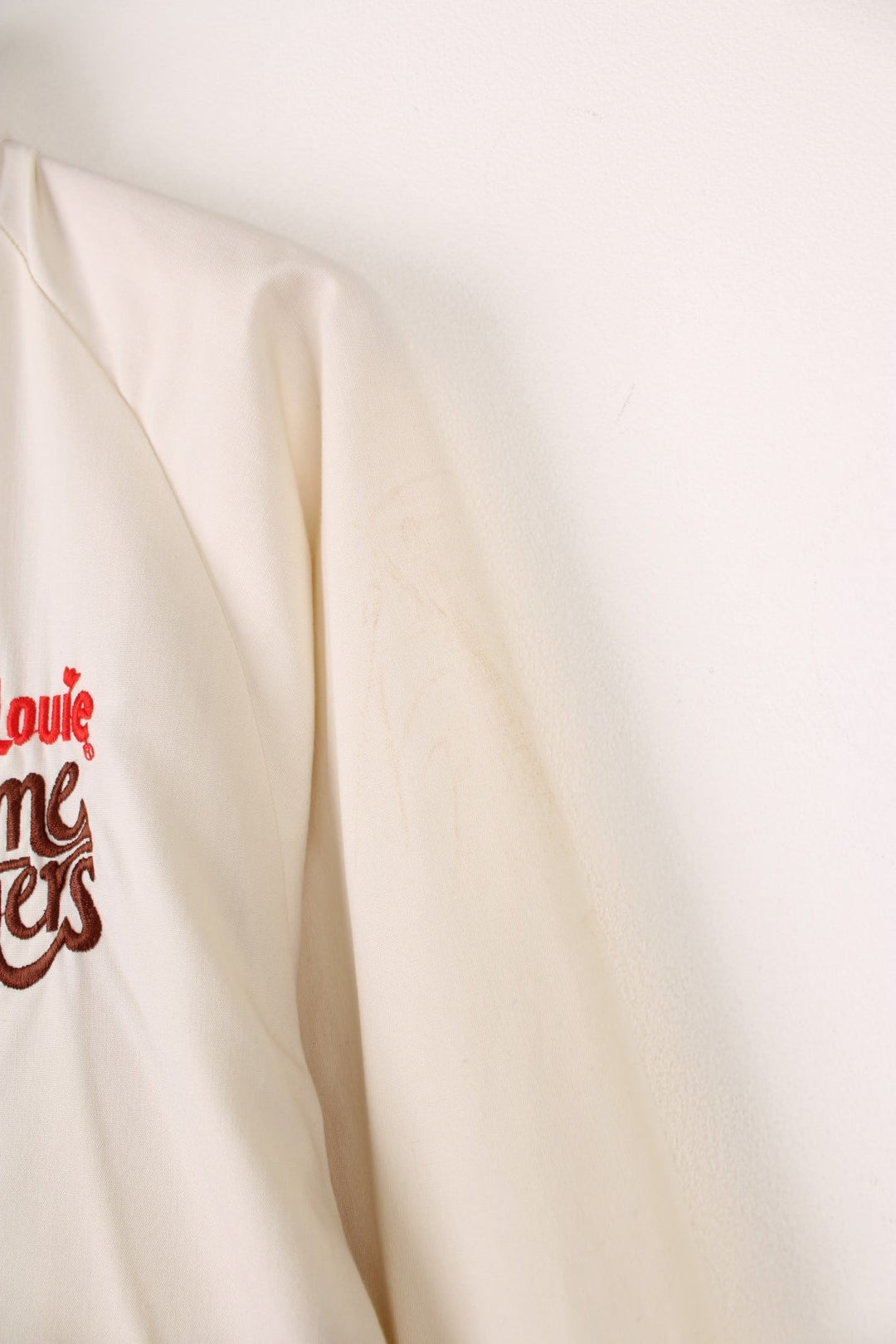 Vintage 80's/90's King Louie Pro Fit , bowling themed zip through coach jacket in cream. Features embroidered spell-out details on the chest.