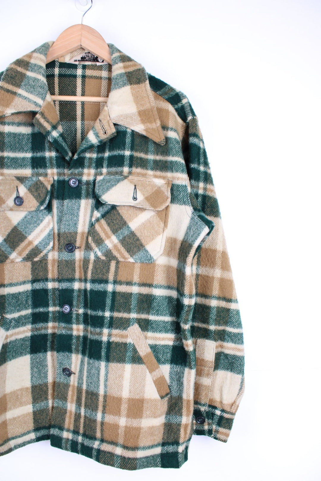 Vintage 1970/80s Woolrich green and tan plaid, wool cpo style jacket/shirt with button up fastenings and double chest pocke