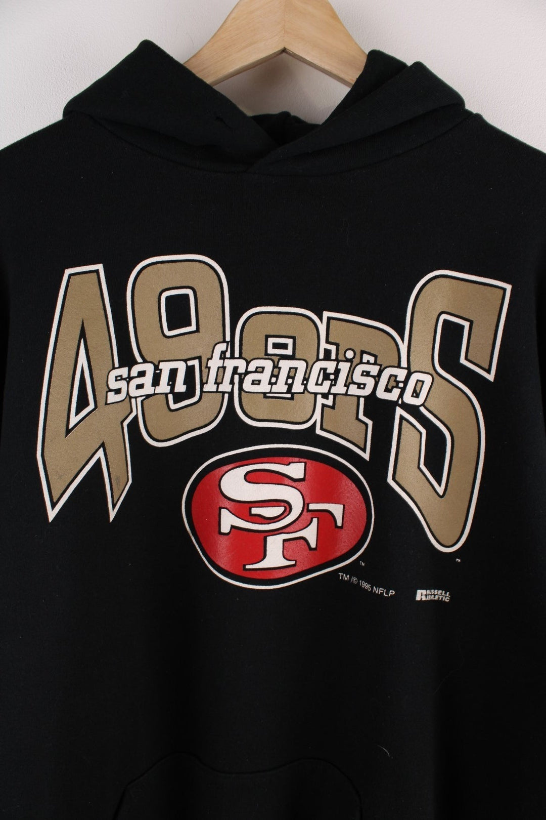 1995  San Francisco 49ers Hoodie in a  colourway with the logo and spell out printed across the front.