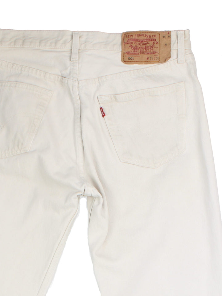 Levi Strauss 501 jeans in white colourway with button up fly, straight leg and leather logo patch on the back.