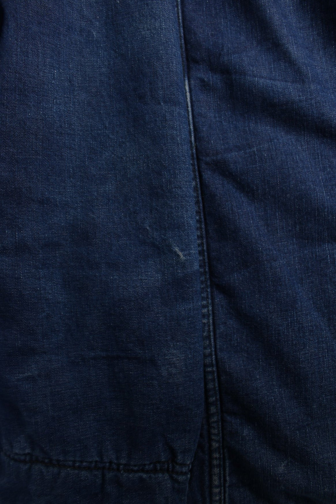 Vintage Carters Chore Workwear Jacket in a blue colourway. Buttons up and has multiple pockets, insulated with a blanket lining, and has a corduroy collar.