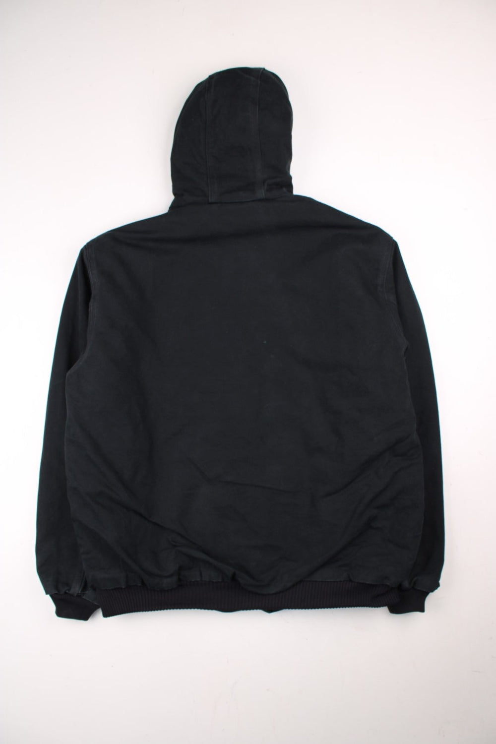 Carhartt Active Jacket in a black colourway. Zips up and has side pockets, hooded, and has the logo embroidered on the front.