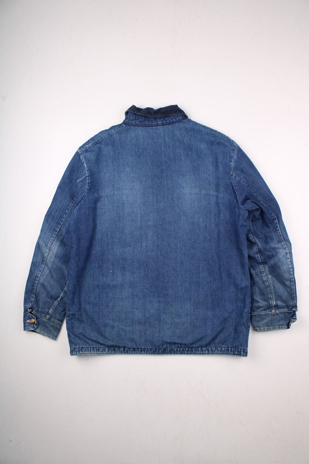 70s Wrangler denim chore jacket in blue - blanket-lined, with four patch pockets, button closure, and a corduroy collar.