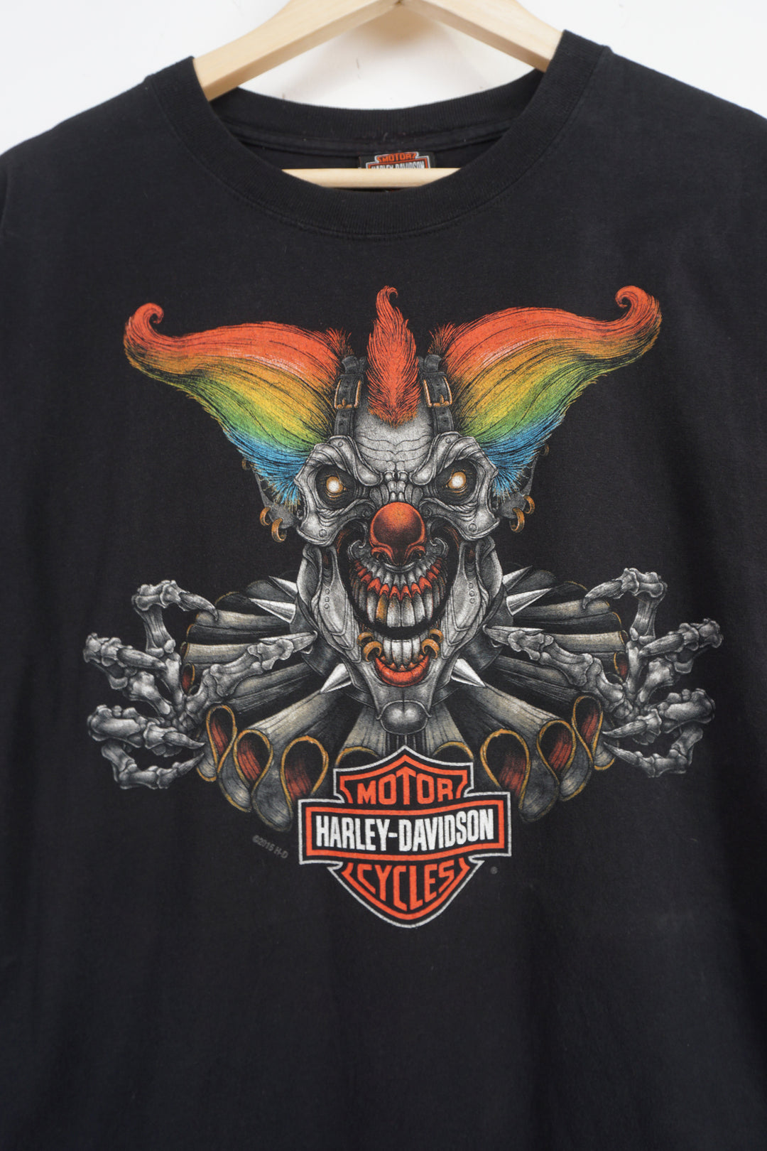 2015 Harley Davidson Man O' War t-shirt with clown graphic on the front