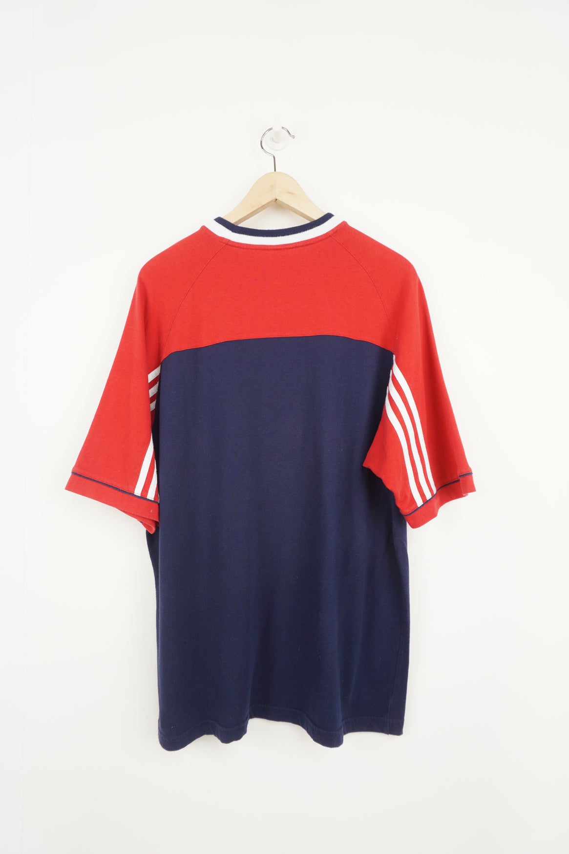 Adidas T-shirt