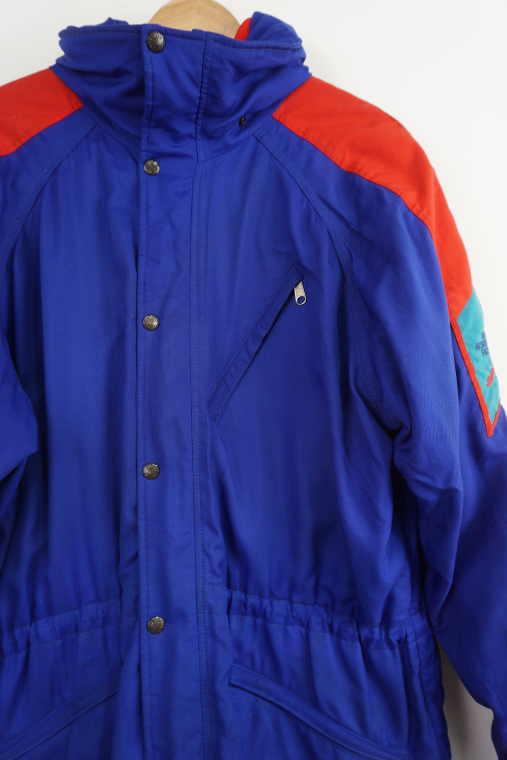 The North Face Extreme coat with vaporator liner multiple pockets and embroidered logo on chest