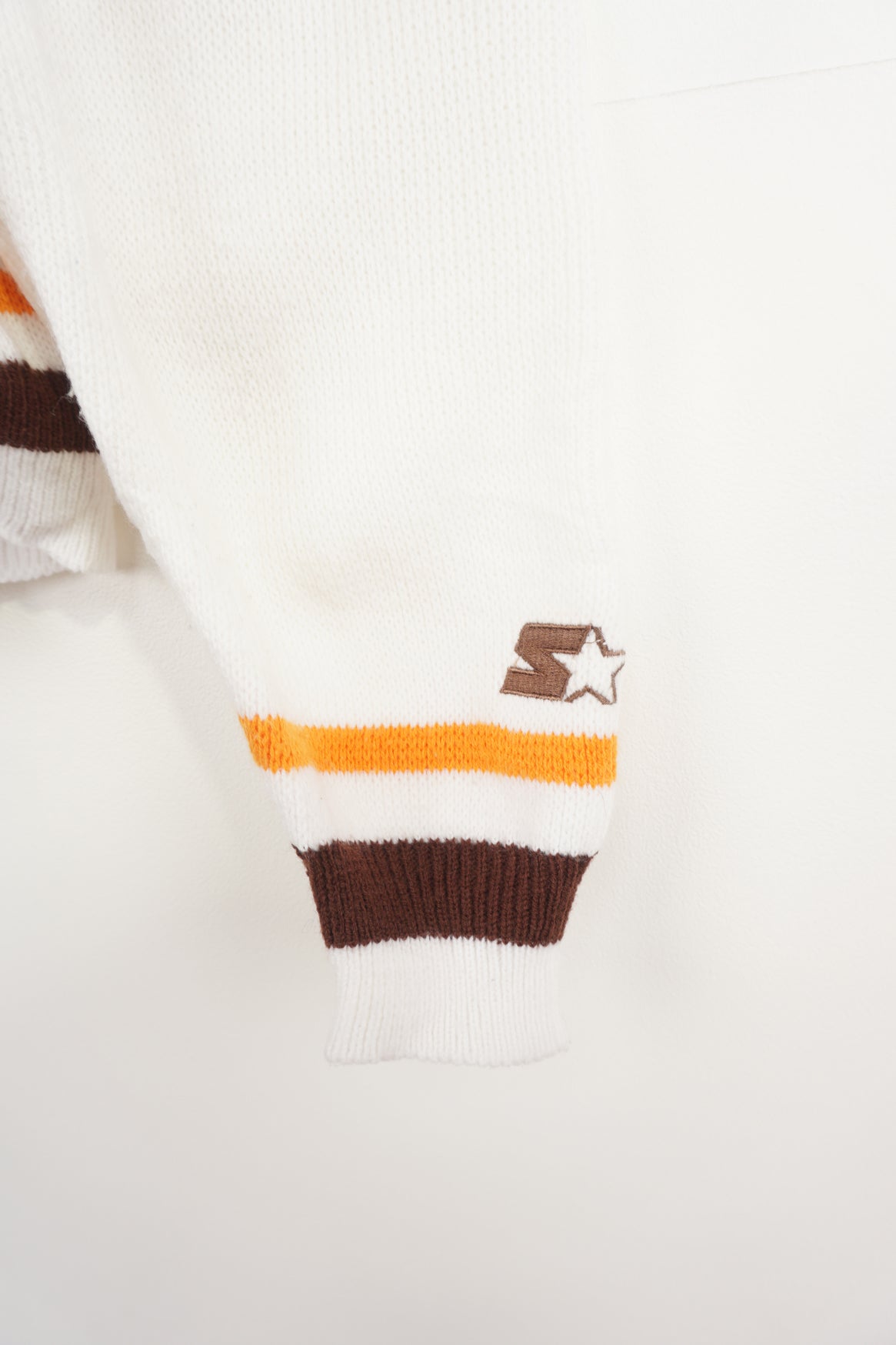 Vintage Starter NFL Cleveland Browns  knit jumper with embroidered logo on the chest and cuff