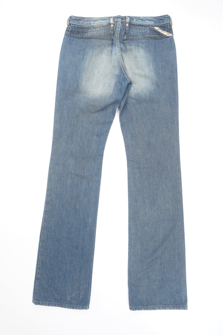 Diesel low rise, straight leg jeans with signature logo on the pocket