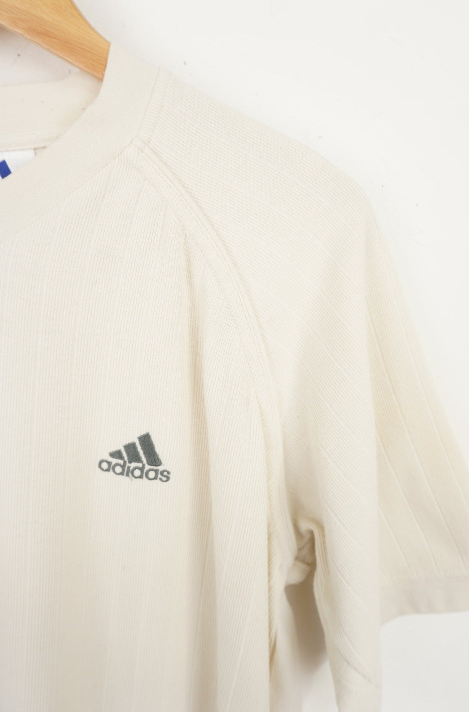 Adidas T-shirt