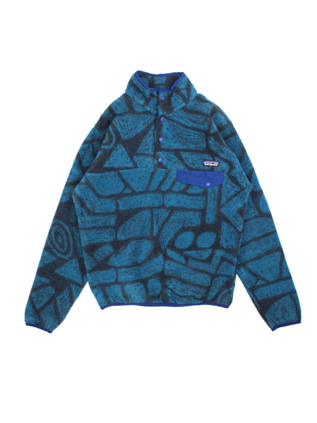 Patagonia Synchilla Fleece in a blue & black patterned colourway. 1/4 button up and small button pocket on the front with the small classic logo above. 