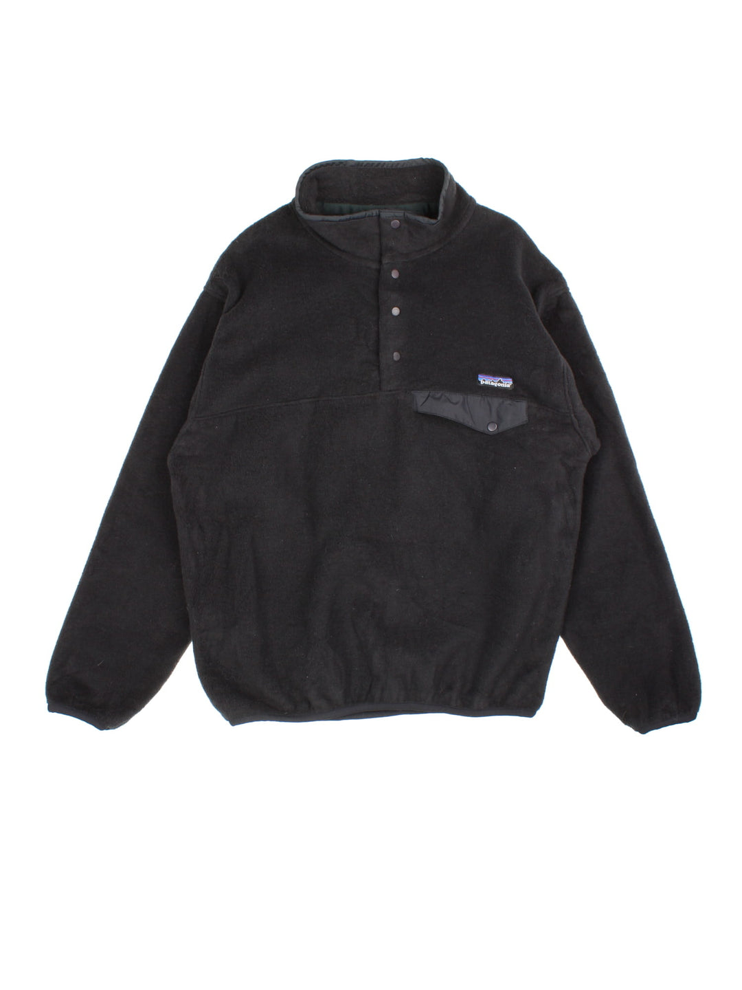 Patagonia Synchilla Fleece in a black colourway. 1/4 Buttons up and has button pocket on the front with the small classic logo above. 