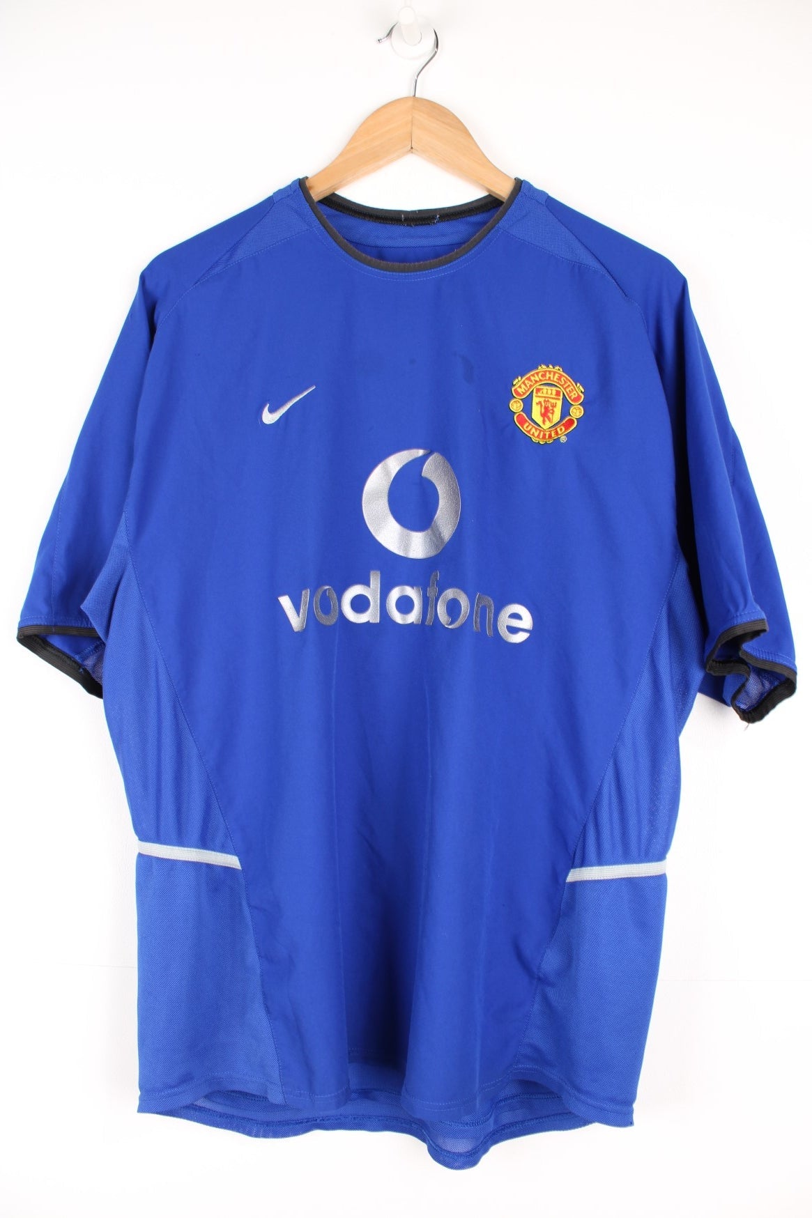 2002-03 Nike, Vodafone Manchester United Shirt. Features embroidered logo on the chest.