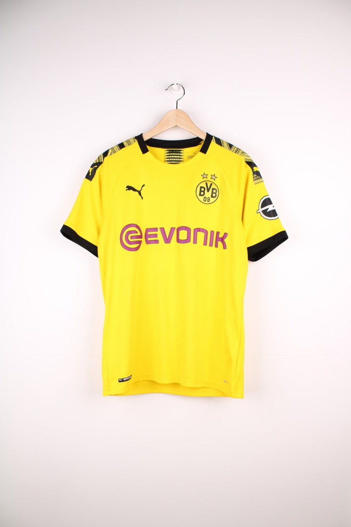 Borussia Dortmund 2019/20 Puma Football Shirt in the yellow and black home kit colourway, features embroidered logo and badge on the front.