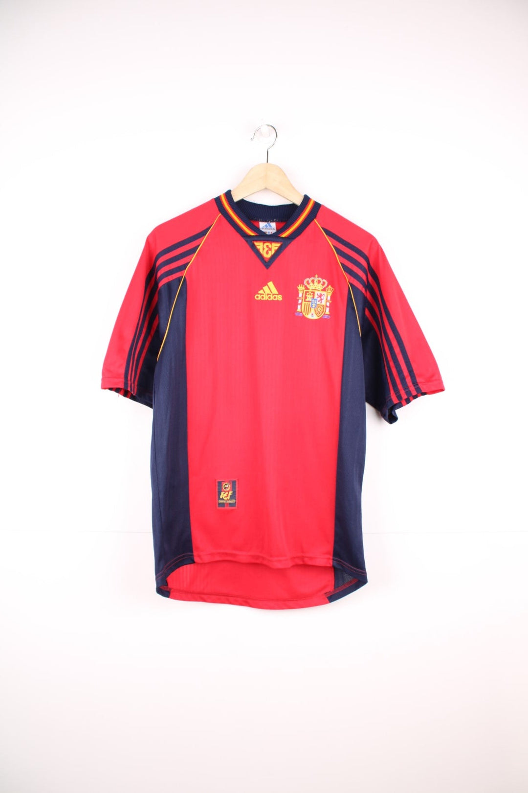 Vintage 1998/1999 Adidas Spain Home Football Shirt. Features embroidered logo and badge.  