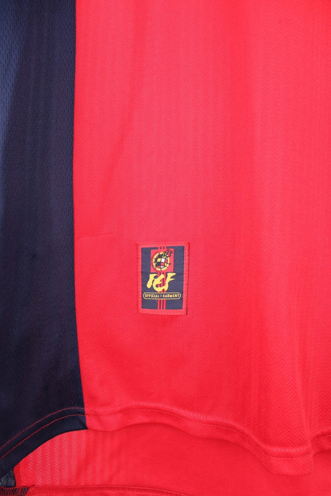 Vintage 1998/1999 Adidas Spain Home Football Shirt. Features embroidered logo and badge.  