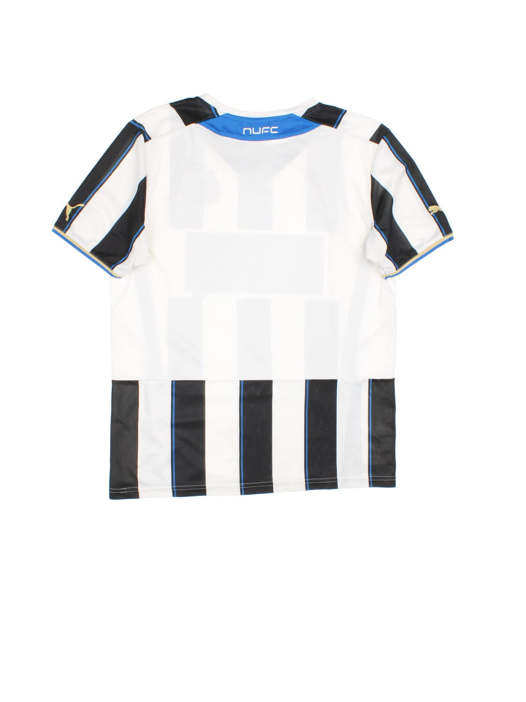 Newcastle 2013-14 Football Shirt  Football Shirt in the /white home kit colourway, features printed/embroidered logos and badge on the front.