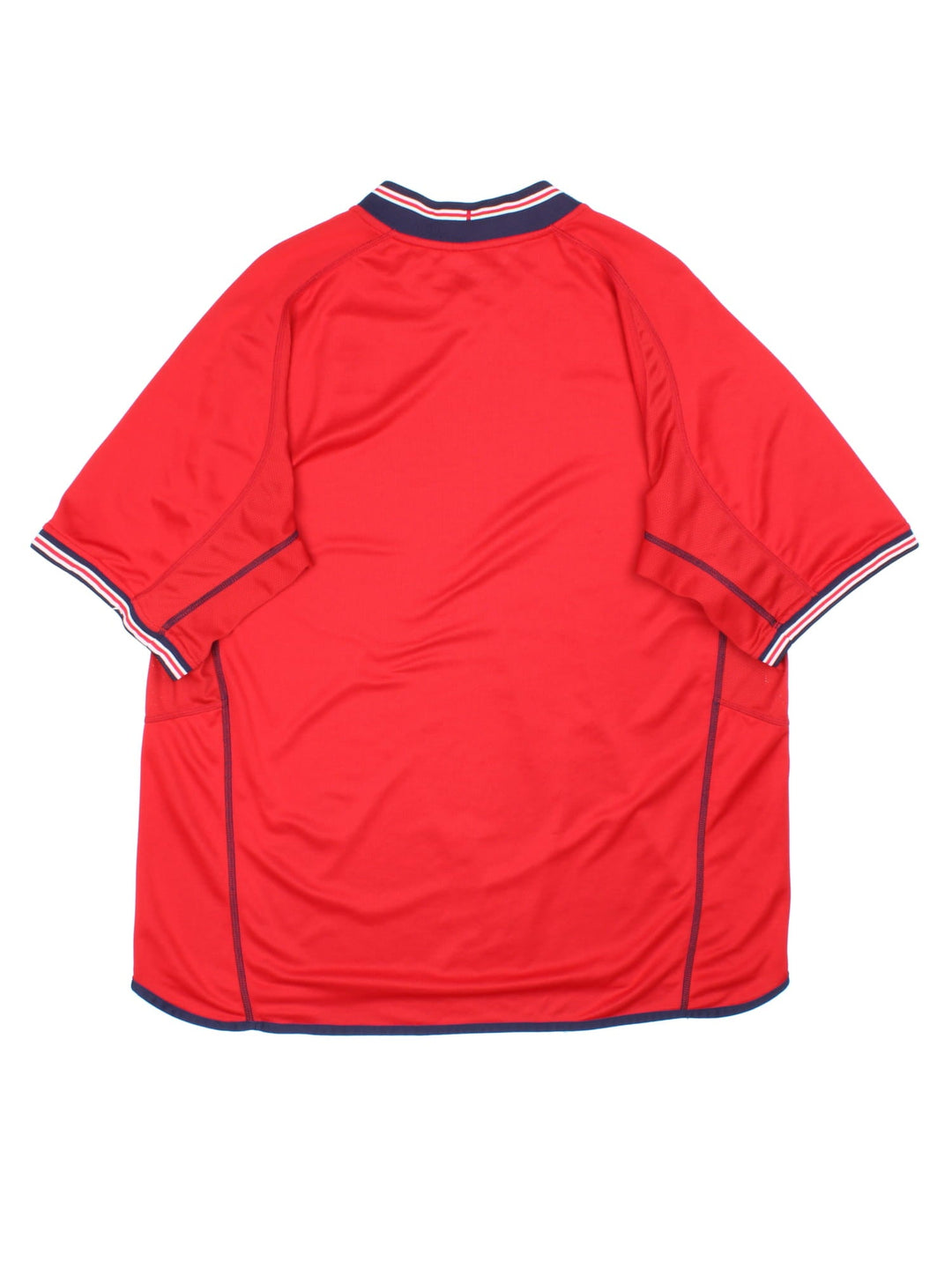 England 2002/04 Umbro Football Shirt in the red away kit colourway, features embroidered logos and badge on the front.