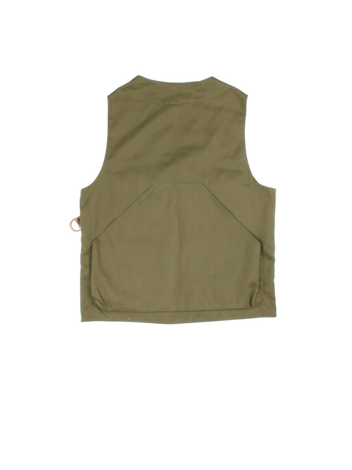 Vintage Barbour Fishing Utility Vest in a green colourway. Zips up and has multiple pockets, and the logo embroidered on the front.