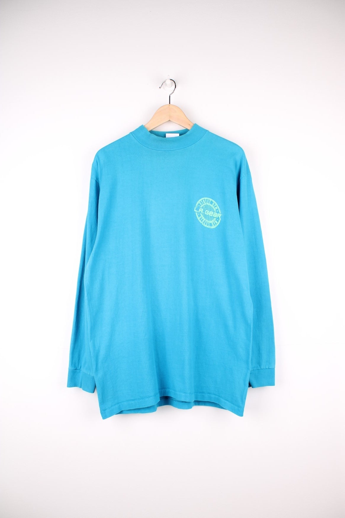 Vintage L.A. Gear Street Gym Longsleeve T-Shirt in a blue and green colourway with the logo puff printed on the front and back.  