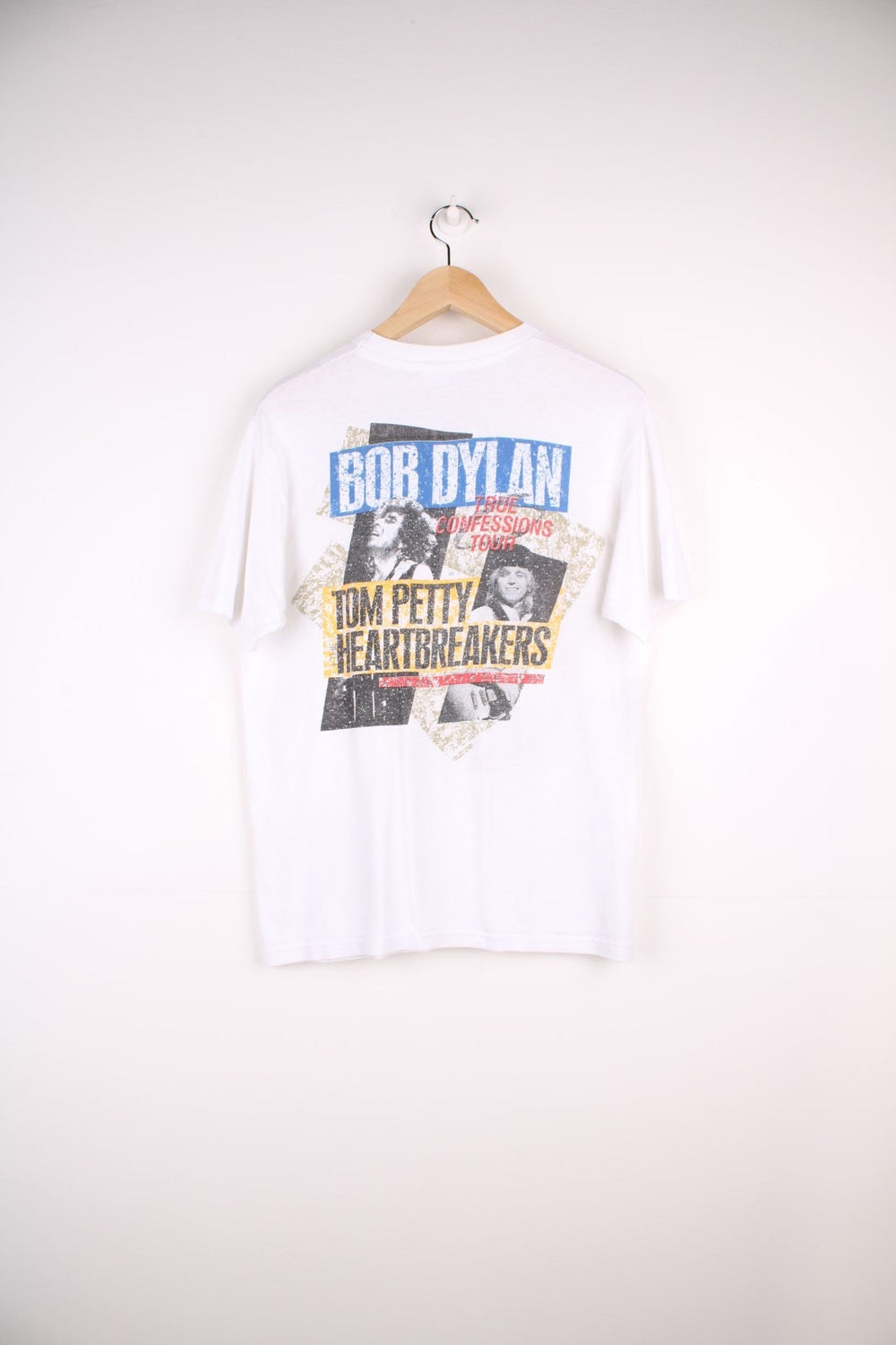  Bootleg Grateful Dead, Bob Dylan & Tom Petty Misprint Tour T-Shirt in a  colourway with The Grateful Dead print on the front and Bob Dylan & Tom Petty Tour graphic printed on the back.