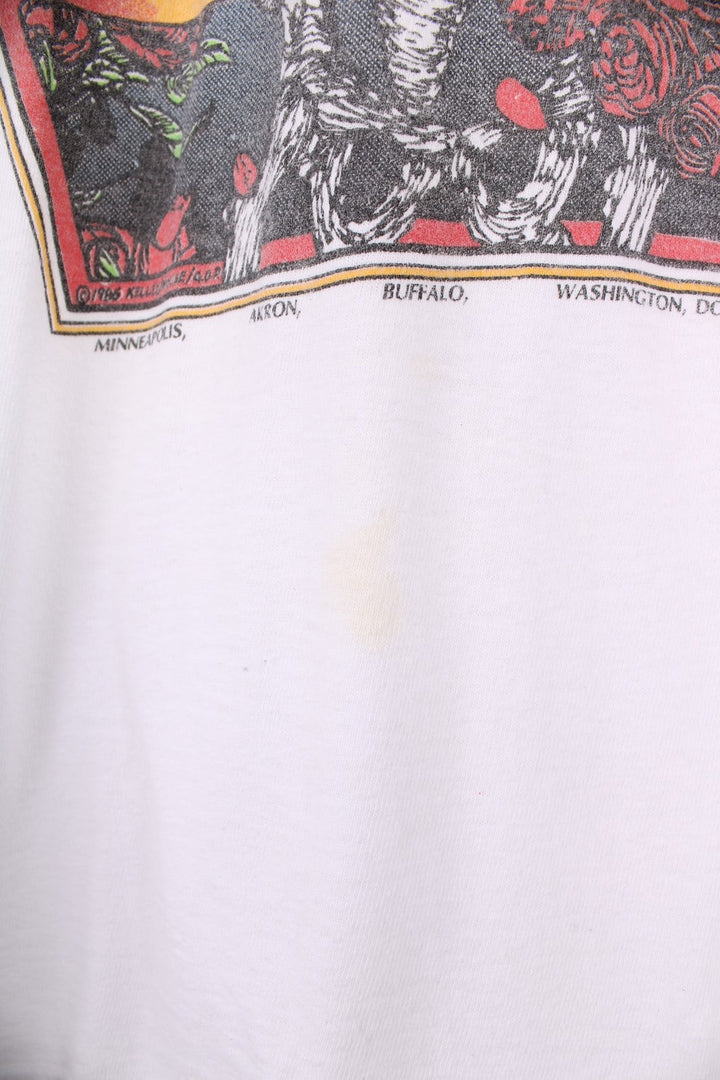  Bootleg Grateful Dead, Bob Dylan & Tom Petty Misprint Tour T-Shirt in a  colourway with The Grateful Dead print on the front and Bob Dylan & Tom Petty Tour graphic printed on the back.