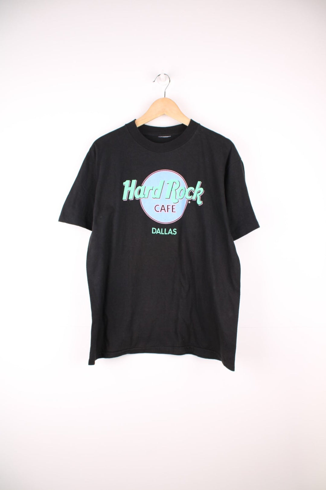 Black Hard Rock Cafe Dallas tee. 