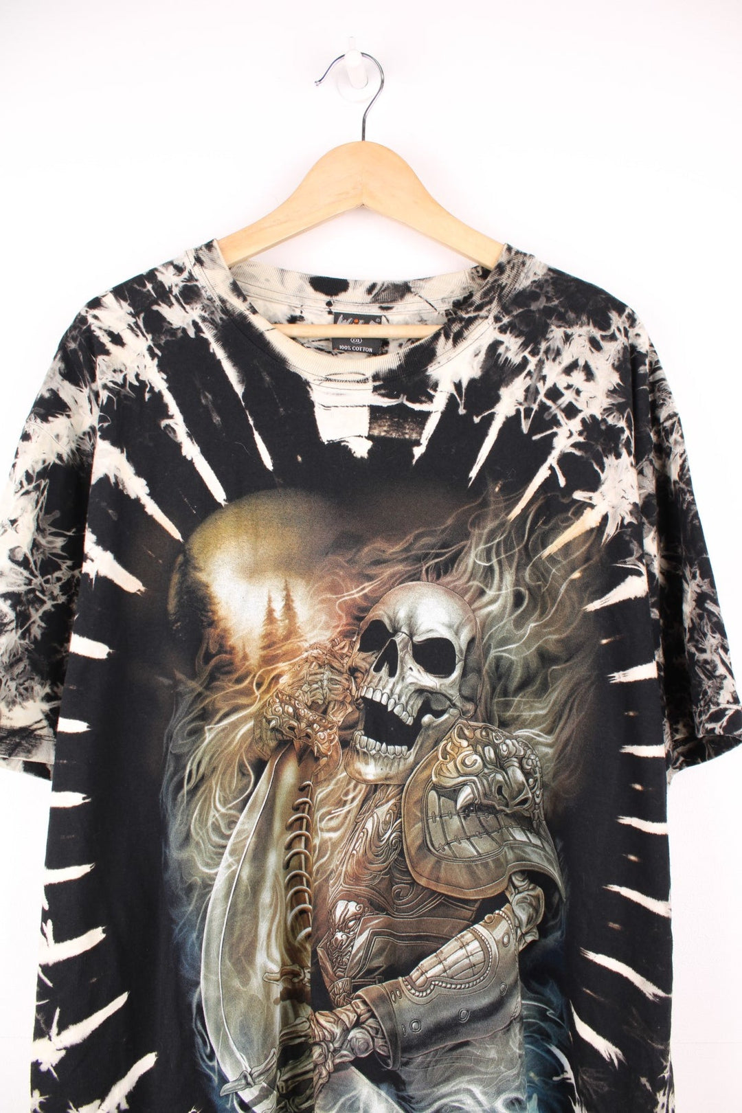 Wild armoured skeleton tie-dye tee in black and white with front and back graphic. 