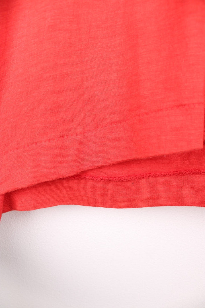 Vintage 80s It's Better In the Bahamas single stitch T-Shirt in red. 