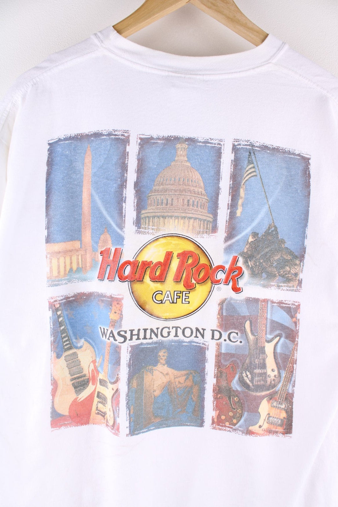 Vintage Hard Rock Cafe Washington D.C T shirt white colourway with a small graphic on the front, and a large graphic on the back.  