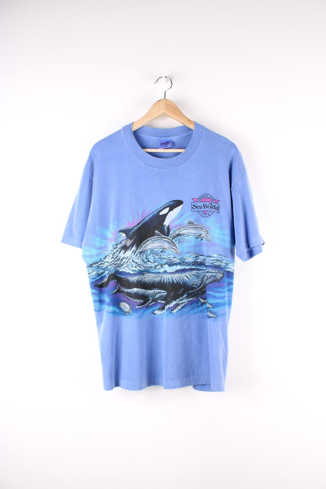 Vintage 90's Sea World Graphic Single Stitch T-Shirt in a blue colourway with whales and dolphins graphic printed across the front and back.