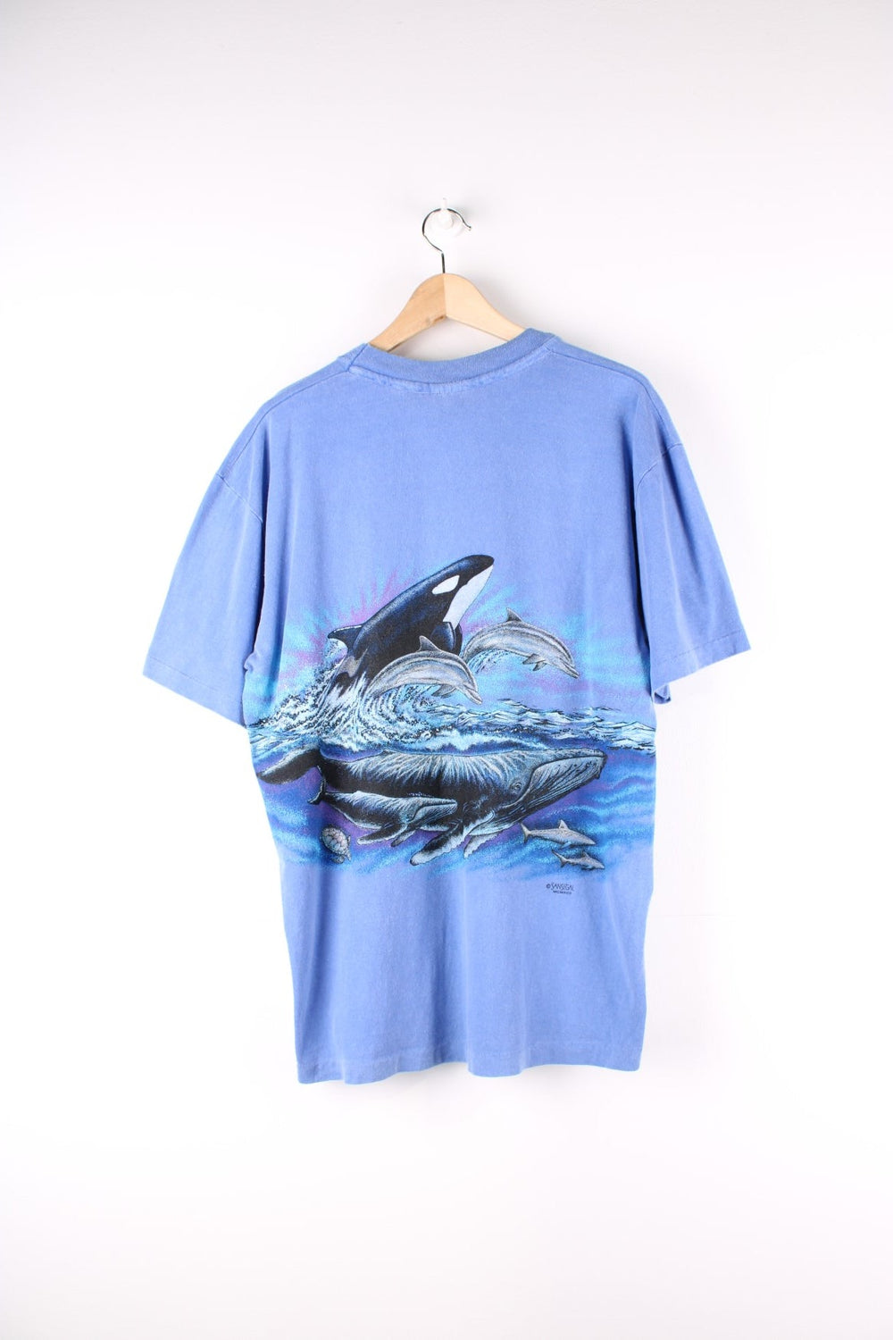 Vintage 90's Sea World Graphic Single Stitch T-Shirt in a blue colourway with whales and dolphins graphic printed across the front and back.