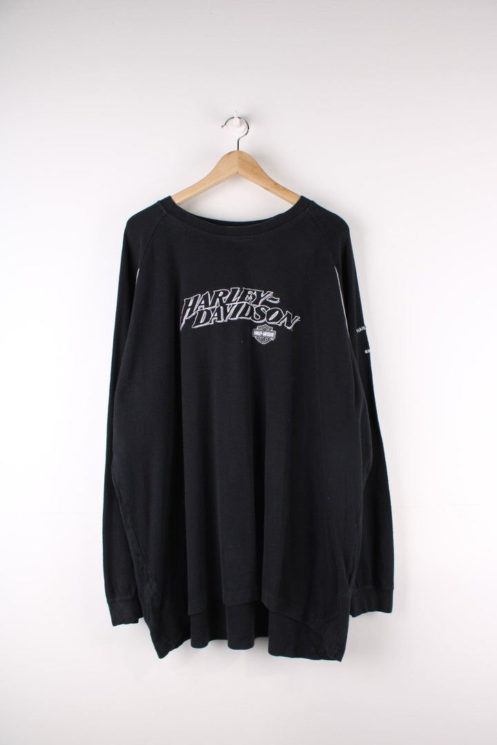 Harley-Davidson Longsleeve T-Shirt in a black colourway with the logo and spell out embroidered across the front.