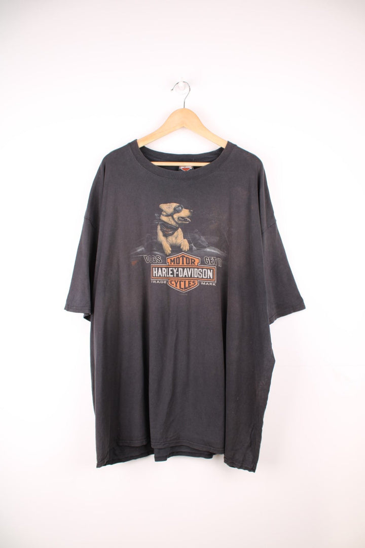 Vintage Harley-Davidson Bowker, Lancashire t-shirt, features spell-out doggy graphic on the front and coat of arms on the back