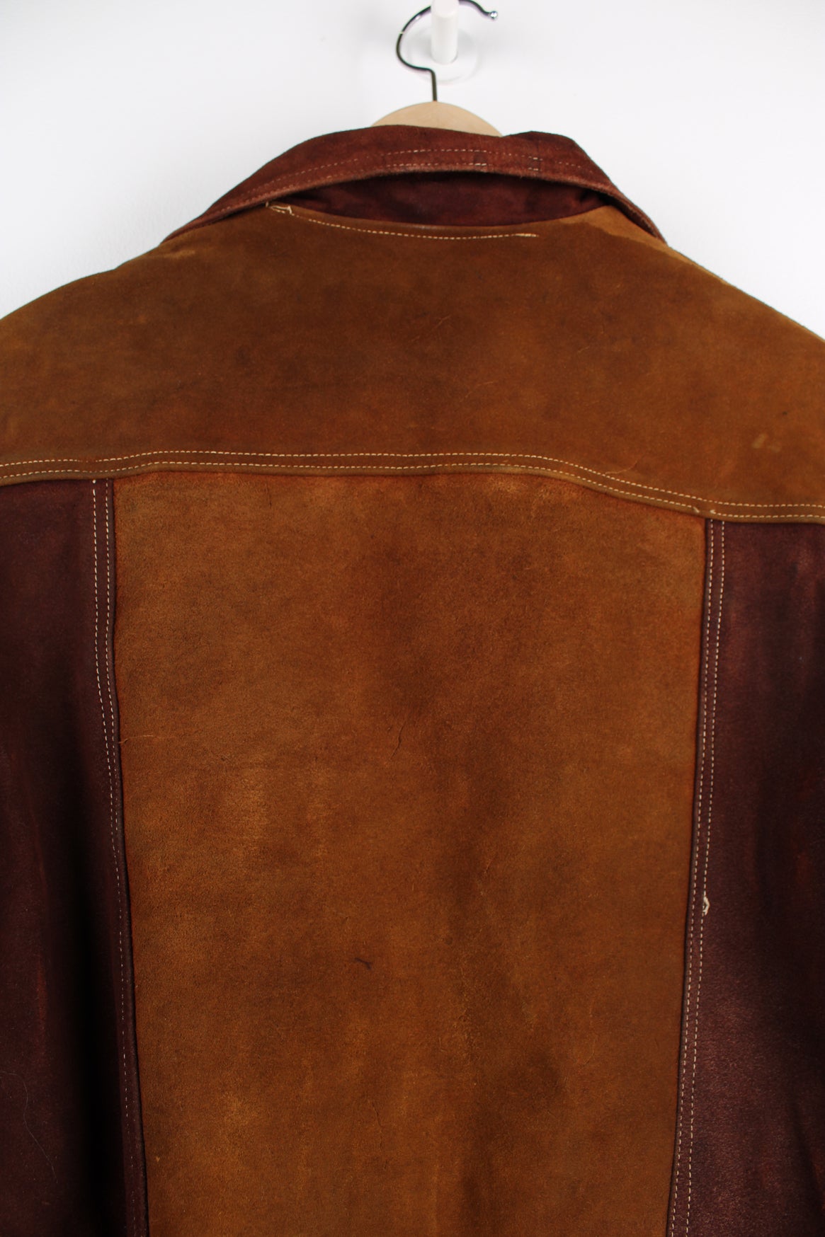 Vintage Western suede leather 2 tone jacket, button up with a camp collar, two pockets on the chest and contrast stitching throughout.