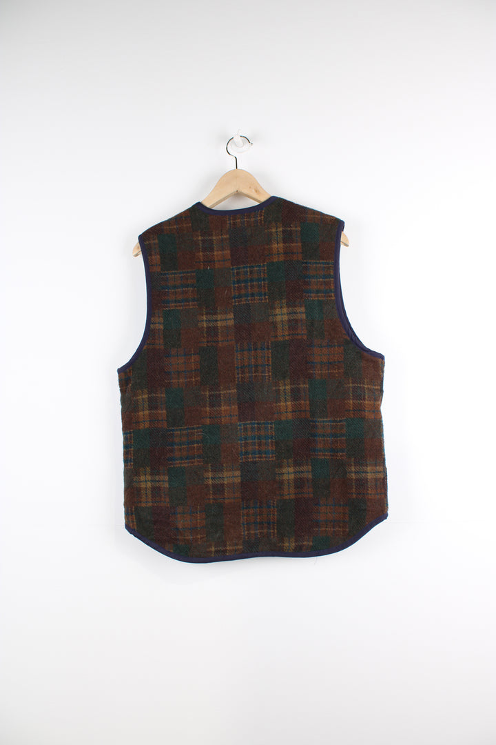 Vintage Adirondack flannel vest, brown, green and brown colourway. Zip up with multiple pockets. 