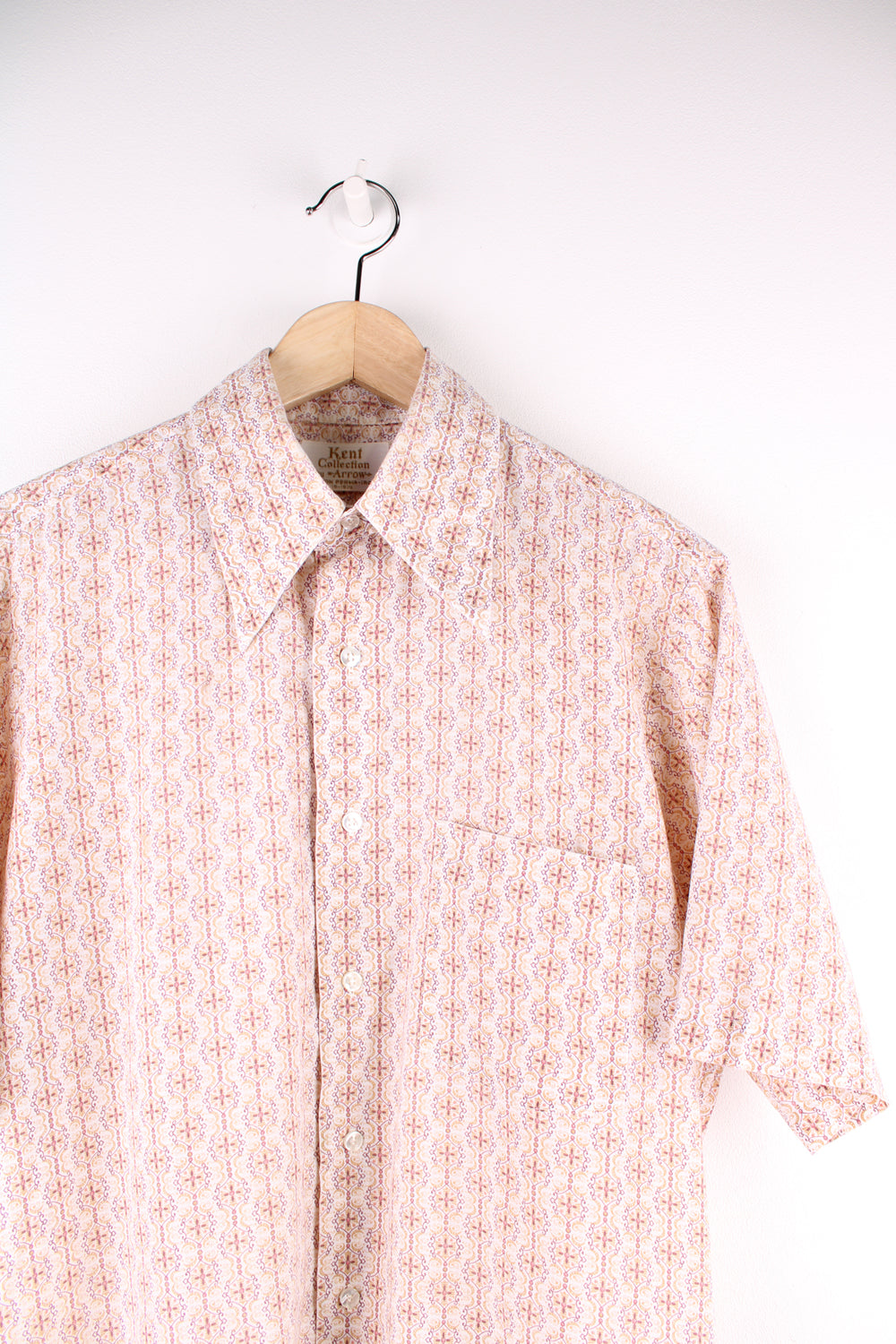 Vintage 70's Kent Collection by Arrow button up cotton shirt with all over print and dagger collar 