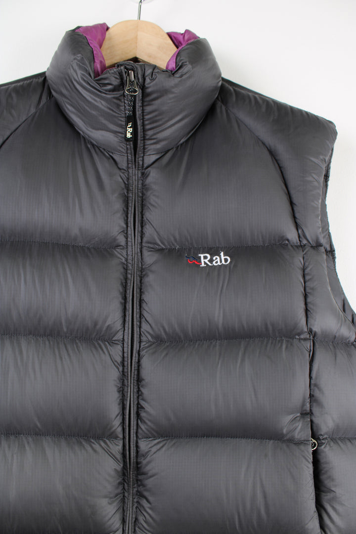 Vintage Rab silver/grey zip through puffer gilet, features signature logo on the chest and zip up pockets