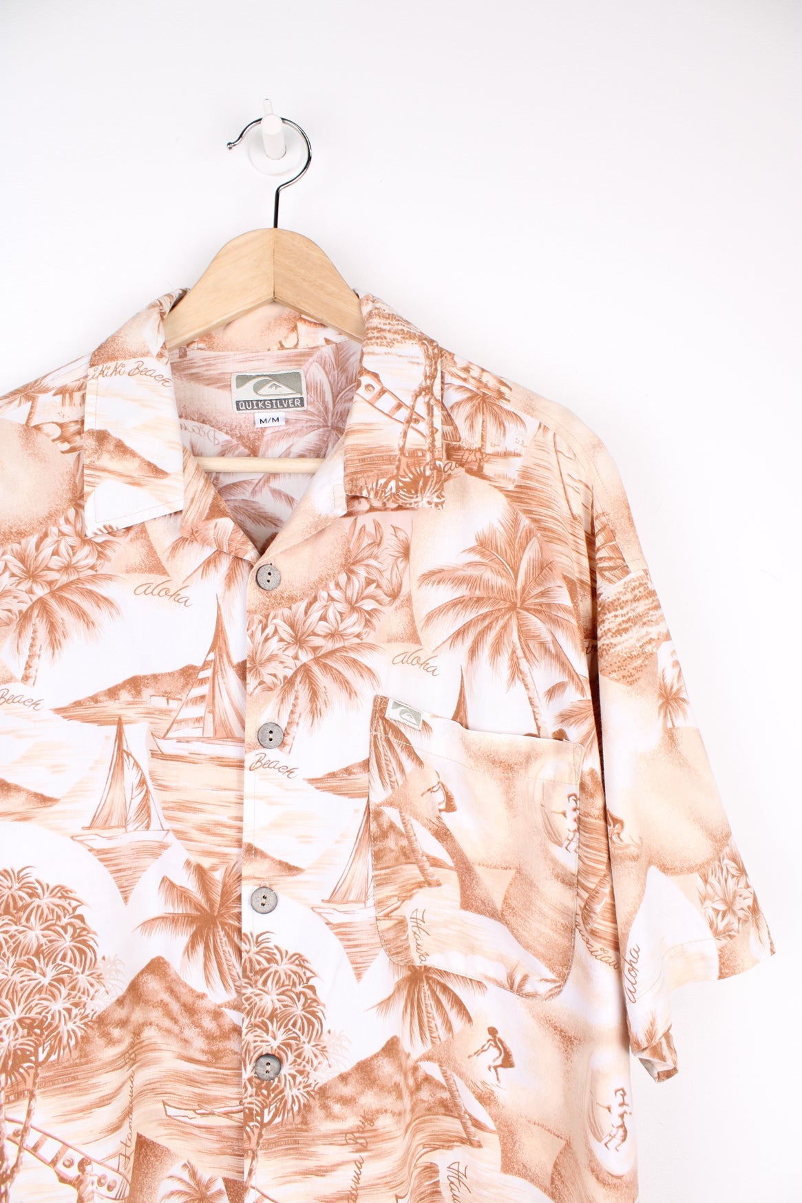 Quicksilver Hawaiian shirt with chest pocket.