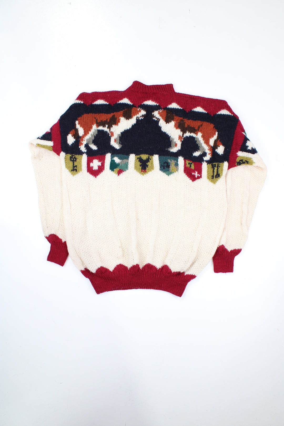 Vintage looks likes 80s/90s cream knitted jumper with dog motif along the chest and shoulders