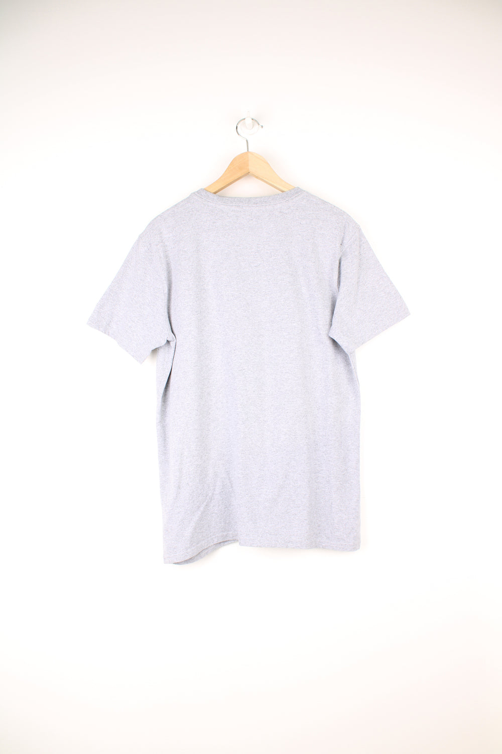 Carhartt T-Shirt in a grey colourway, has a chest pocket with the logo embroidered on it.