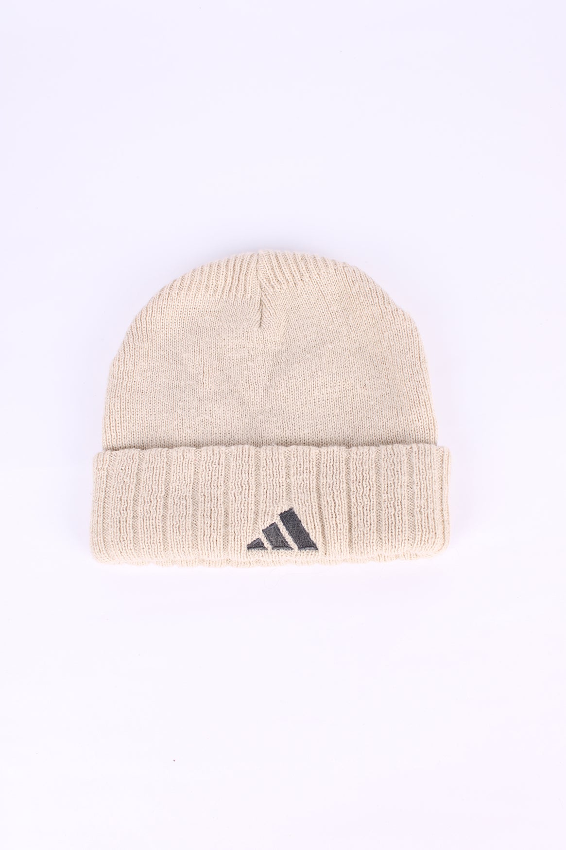 Vintage Adidas tanned knitted beanie, cuffed with embroidered logo on the front and back. 