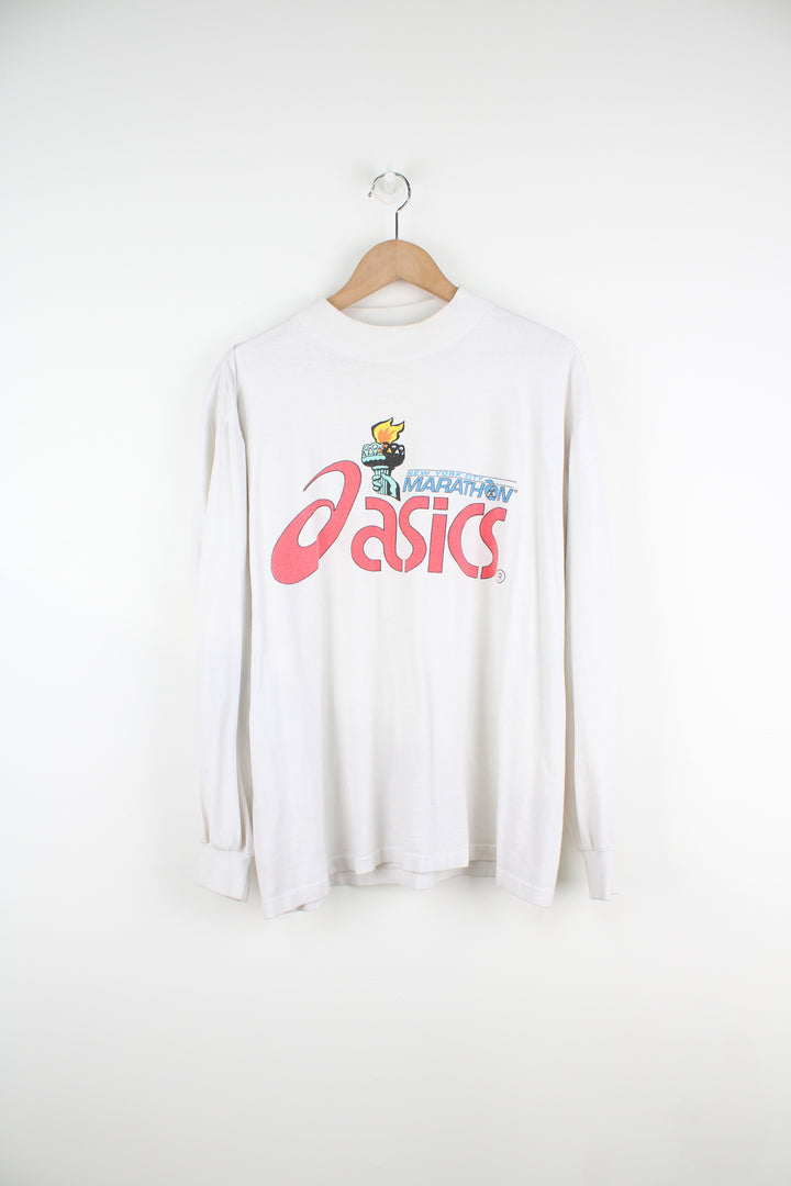 Vintage 80's/90's made in the USA,  New York City Marathon x Asics long sleeve t-shirt. Features spell-out graphic on the front 