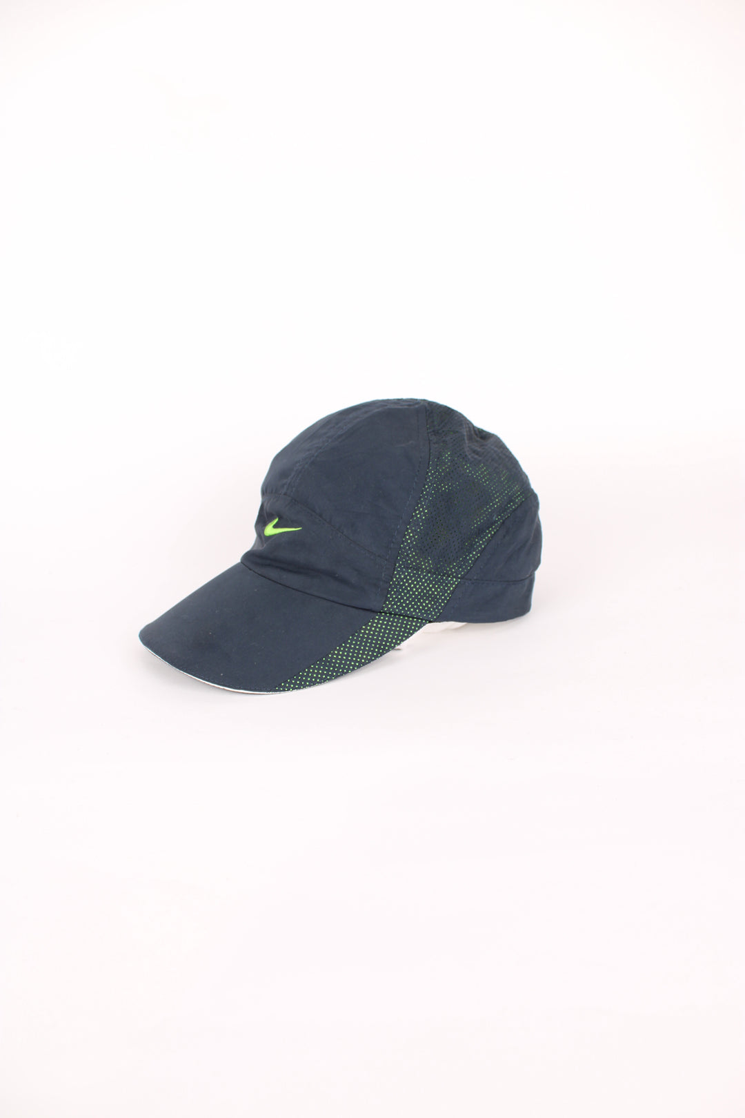 00's Nike Dri-Fit cap in a blue and green colourway, 100% polyester, adjustable strap, and logo on the front and back. 