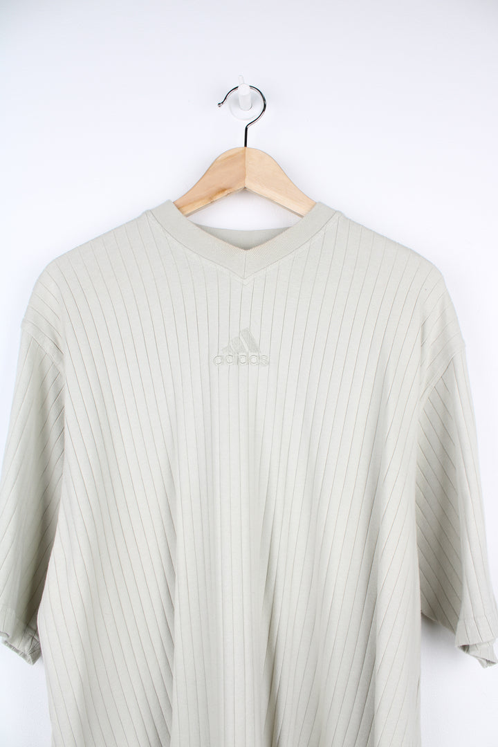 Vintage Adidas ribbed v-neck t-shirt with embroidered logo on the chest. good condition - small bit of discoloration on the collar and some light bobbling (see photos) Size in Label: Mens L