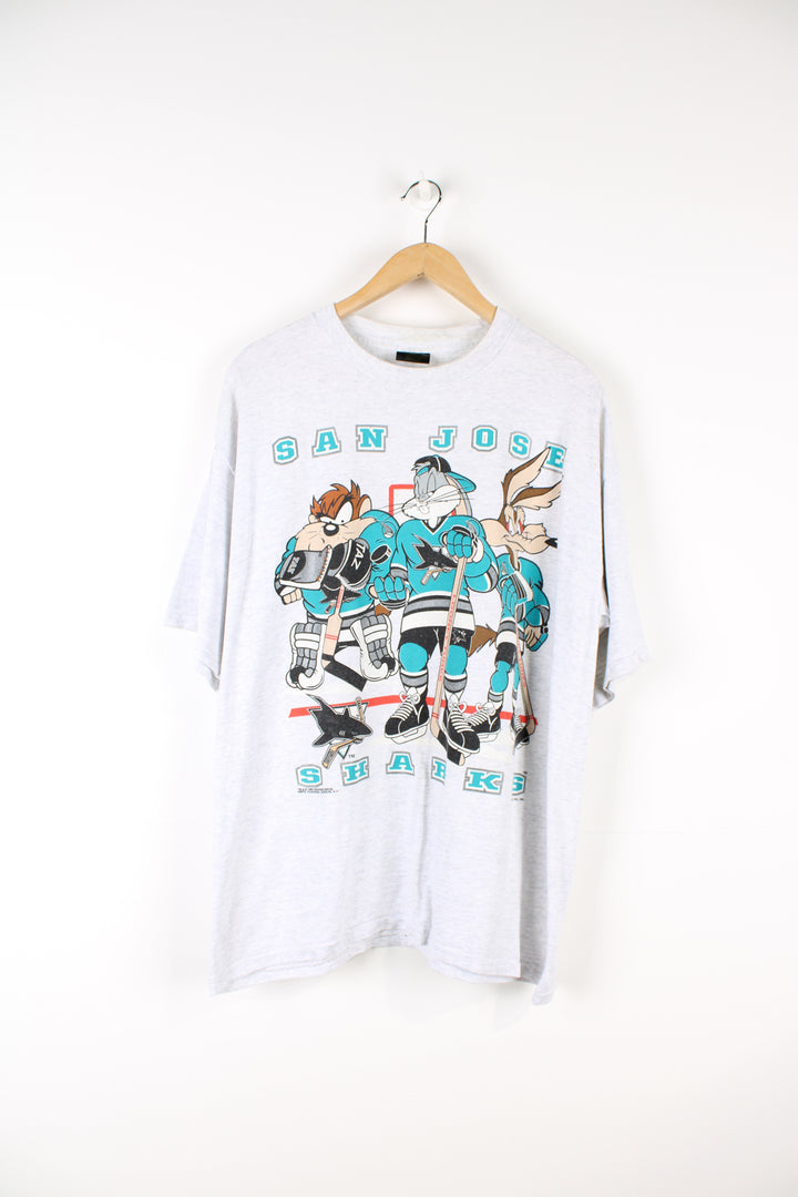 Vintage NHL San Jose Sharks Looney Tunes single stitch t-shirt.  good condition  Size in Label:  Size XL