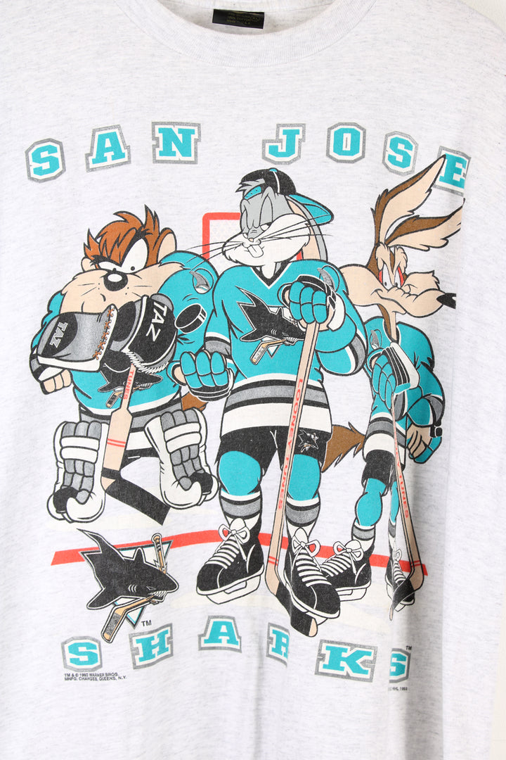 Vintage NHL San Jose Sharks Looney Tunes single stitch t-shirt.  good condition  Size in Label:  Size XL