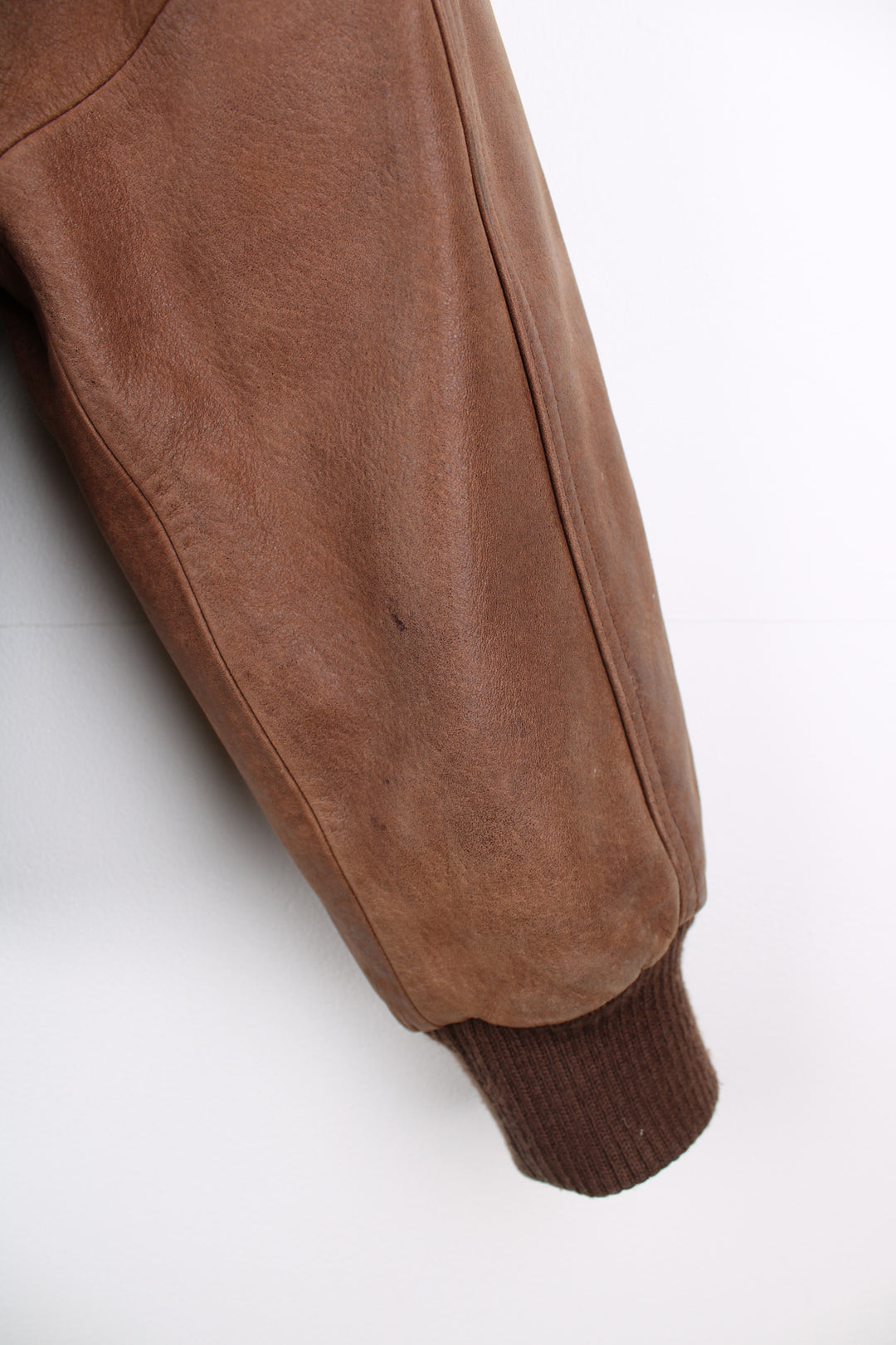 Vintage Rockport brown suede, zip through A2 type flight / bomber jacket with elasticated cuffs and waist band 